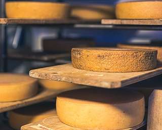 2021 12 Wyniger Milchhuesli Kaeserei